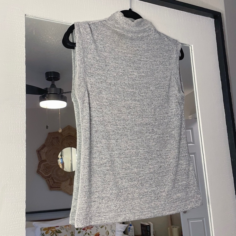 banana republic | mock neck sleeveless sweater blouse | size S